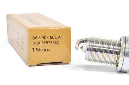 Audi OEM Spark Plug for V10 17+R8 Huracan (06H905601A)