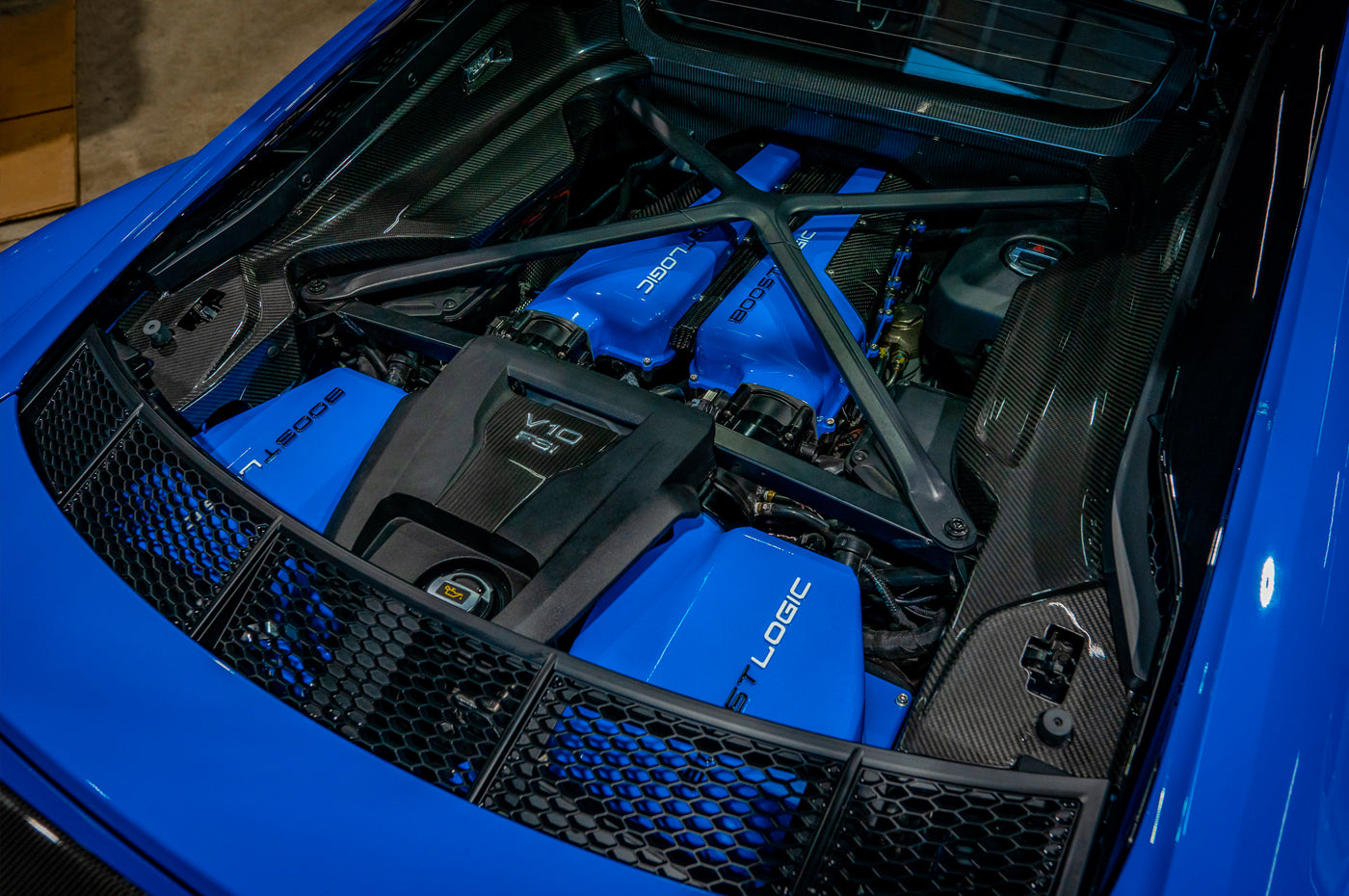 Boost Logic Billet / Carbon Fiber Intake Manifold for 17+R8/Huracan