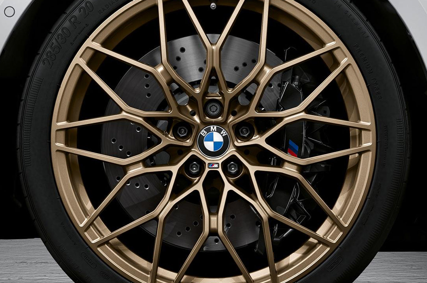 BMW 100M Frozen Bronze Wheel/Tire Set 20/21 for G8x M3/M4 (36115A072C5)