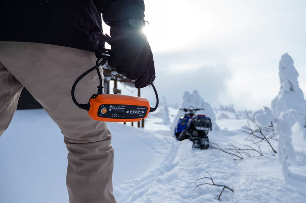 CTEK MUS 4.3 POLAR Battery Charger (56-958) for cold weather battery charging