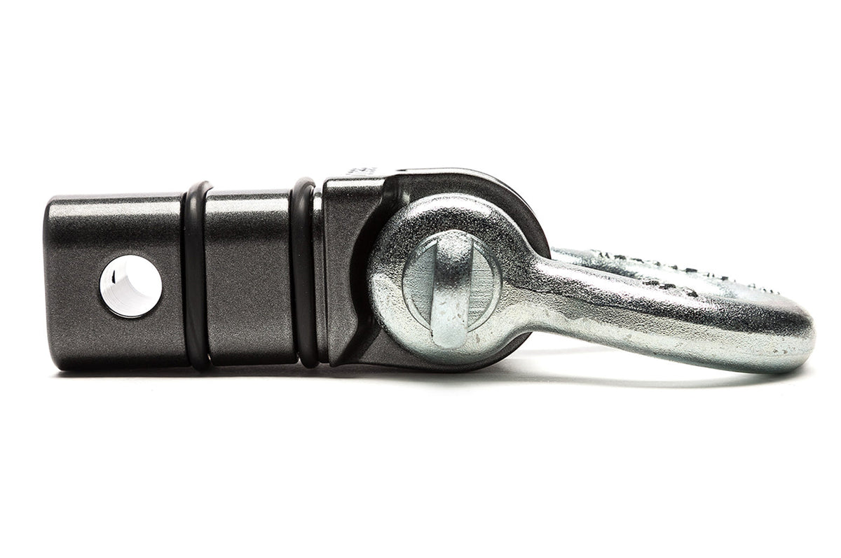 COBB 2 inch Receiver with D-Ring Shackle (8F3675)