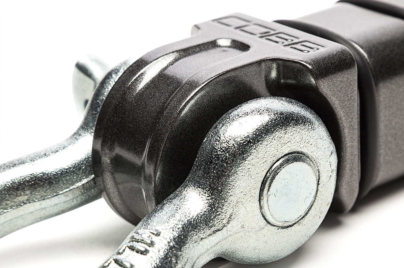 COBB 2 inch Receiver with D-Ring Shackle (8F3675)