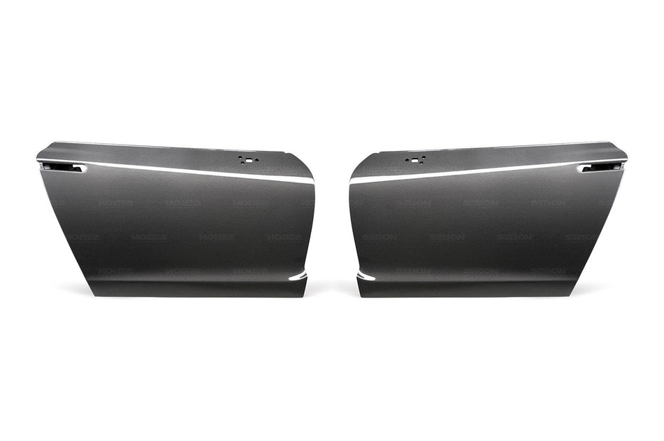 Seibon Gloss Carbon Fiber Doors for R35 GTR (DD0910NSGTR-OE)