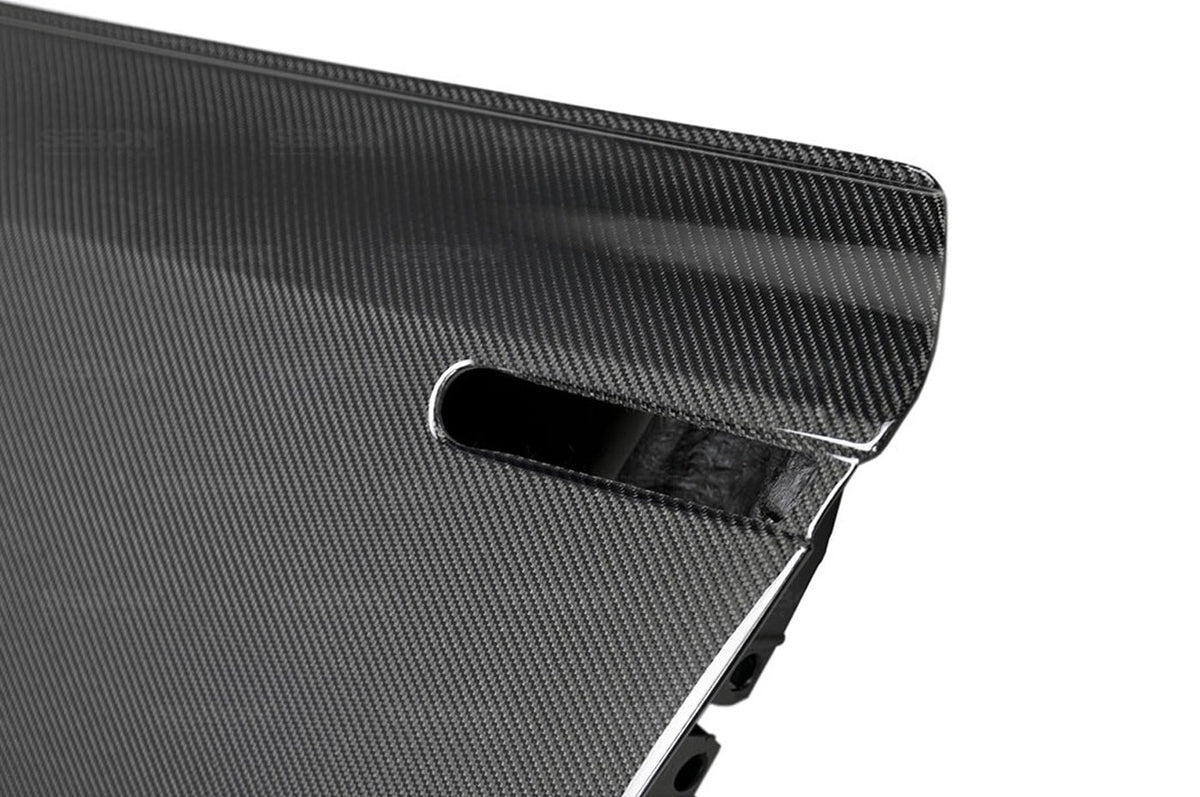 Seibon Gloss Carbon Fiber Doors for R35 GTR (DD0910NSGTR-OE)