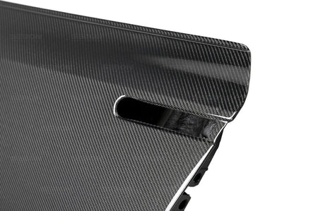 Seibon Gloss Carbon Fiber Doors for R35 GTR (DD0910NSGTR-OE)