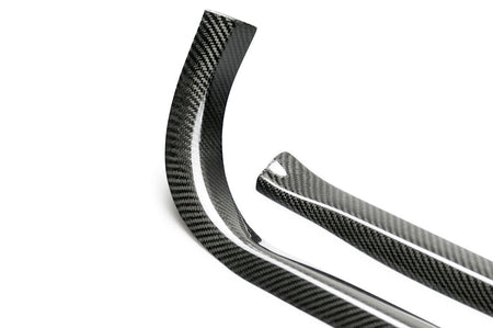 Seibon Carbon Fiber Door Sill Trim for R35 GTR (DST0910NSGTR)
