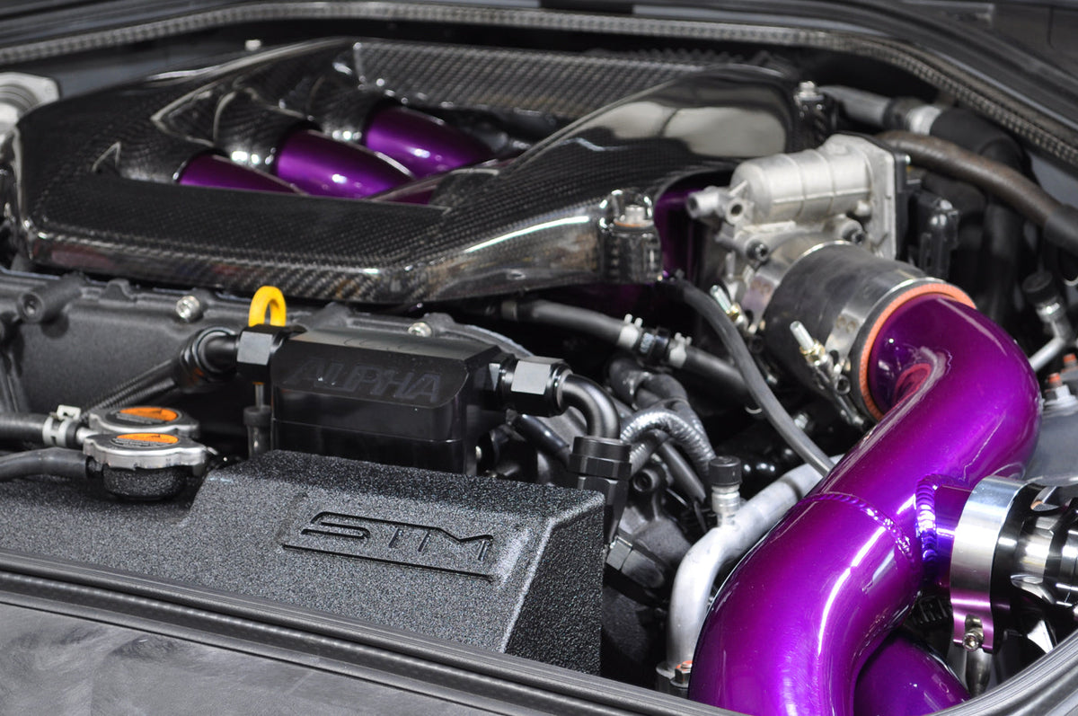 Seibon Carbon Fiber Engine Cover for R35 GTR (EC0910NSGTR)