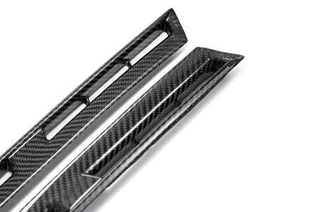 FD0910NSGTR Seibon R35 GTR Gloss Carbon Fiber Fender Vents