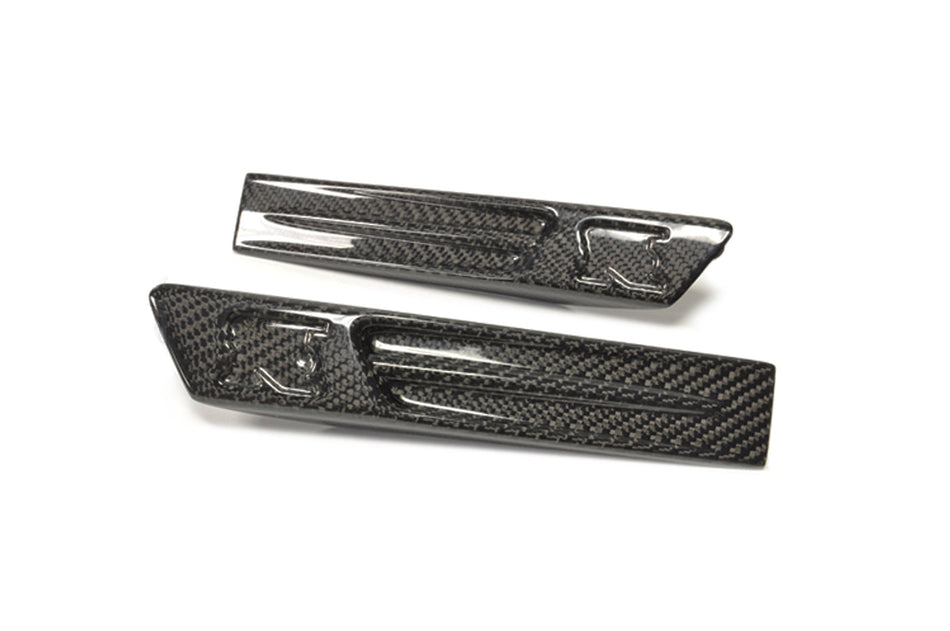 Seibon Gloss Carbon Fiber Fender Badges for R35 GTR (FDL0910NSGTR)