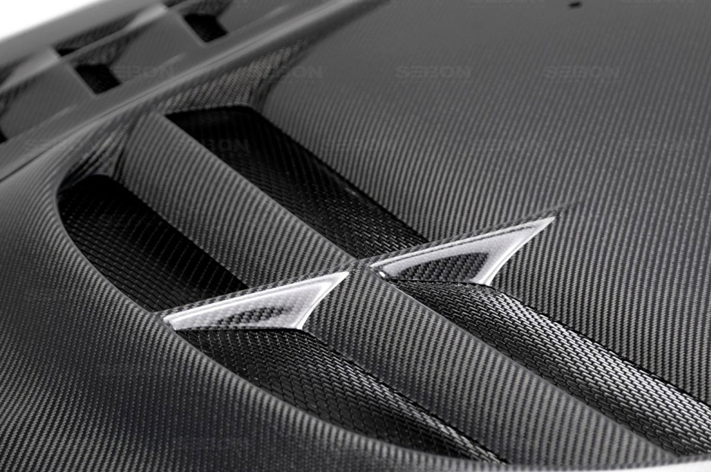 HD0305MITEVO8-CWII Seibon Evo 7/8/9 CWII Carbon Fiber Hood