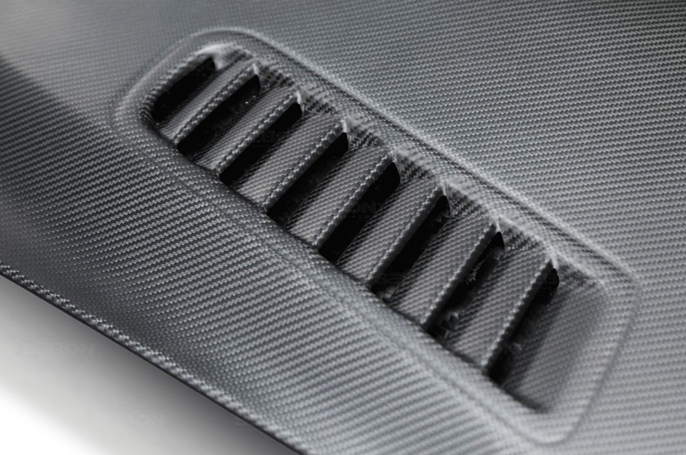 HD0910NSGTR-ES-DRY Seibon R35 GTR ES Dry Carbon Fiber Hood