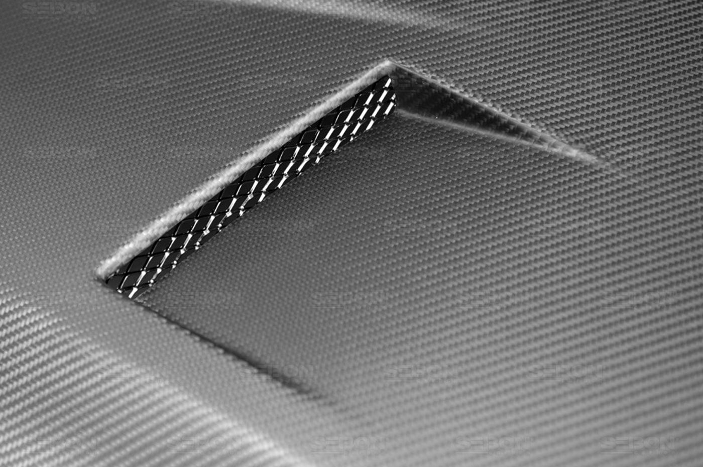 HD0910NSGTR-GTII-DRY Seibon GTII R35 GTR Dry Carbon Hood