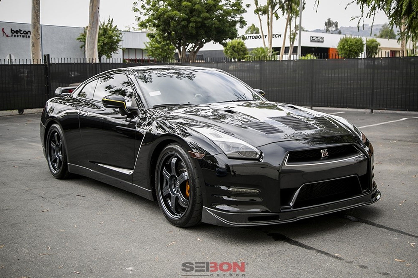 HD0910NSGTR-GTII Seibon GTII Style R35 GTR Carbon Fiber Hood