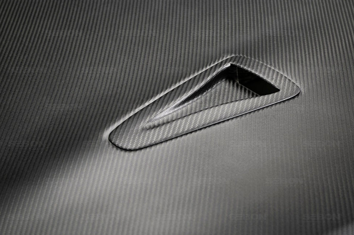 Seibon Carbon Fiber Hood OEM Style Dry for R35 GTR 2009-2016 (HD0910NSGTR-OE-DRY)