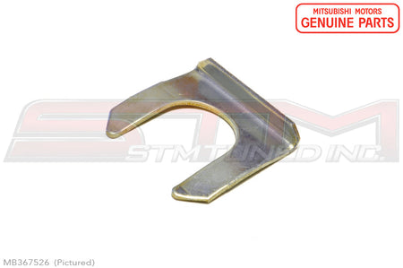 MB367526 MB367526 Mitsubishi Shifter Cable Clip (Transmission Side) - 1G/2G DSM