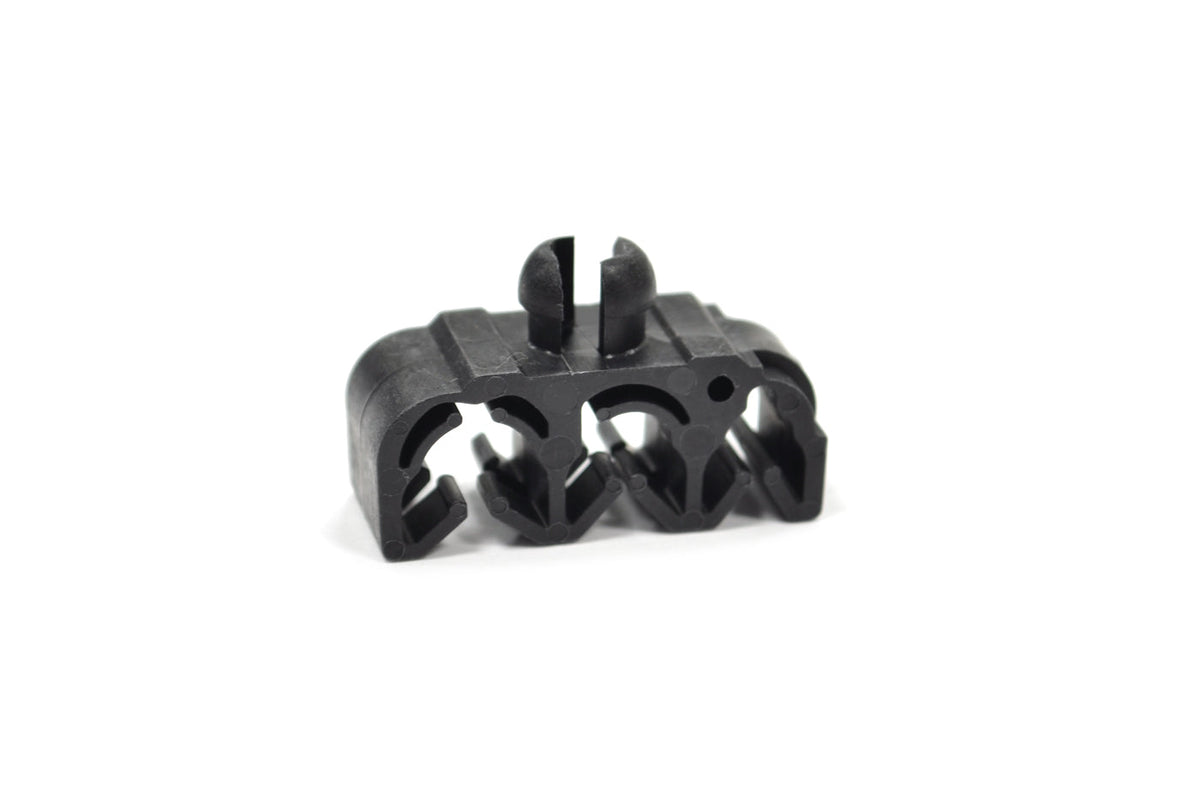 Mitsubishi OEM Fuel Line Clip for Evo 7/8/9 (MB621610)