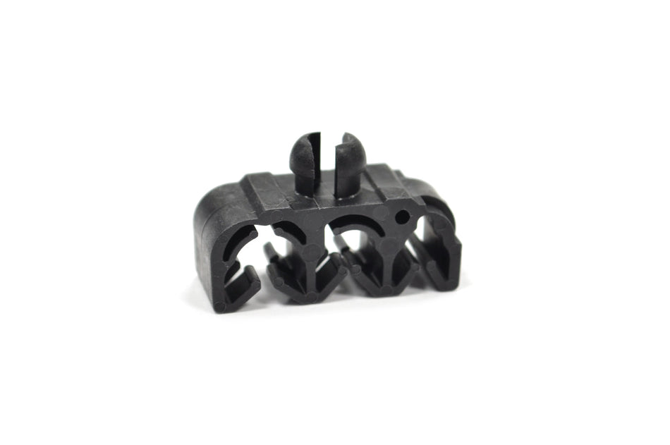Mitsubishi OEM Fuel Line Clip for Evo 7/8/9 (MB621610)