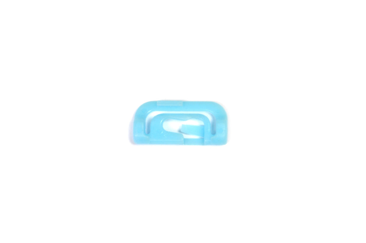 Evo 7/8/9 Body Clip Blue (MB880455) Note 01-03 Evo