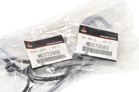 Mitsubishi OEM Evo 9 Valve Cover Gaskets (MD372906 MD373583)