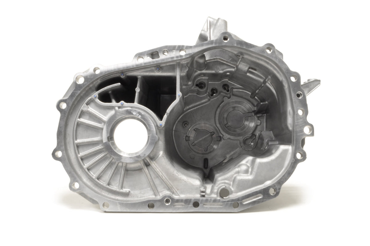 MD749981 OEM Evo 4-9 5-Speed Transmission Case