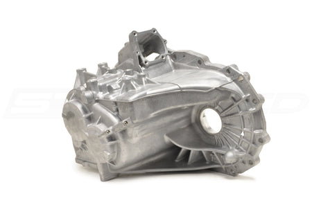 MD749981 OEM Evo 4-9 5-Speed Transmission Case