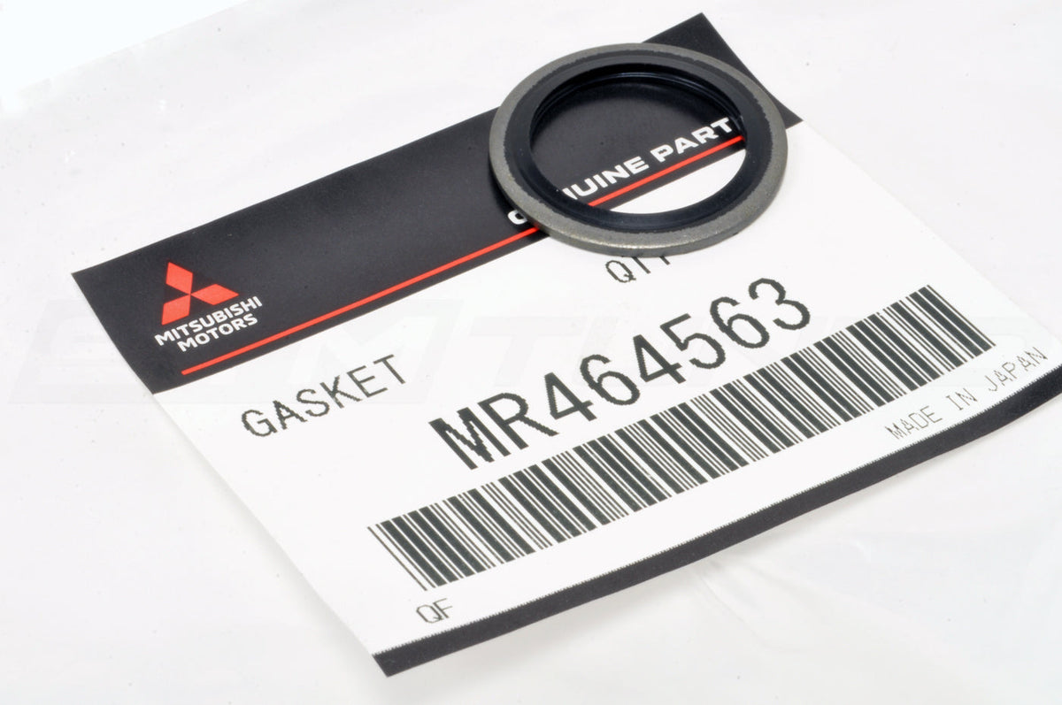 Mitsubishi OEM Engine Oil Cooler Line Seal for Evo 7/8/9/X (MR464563)