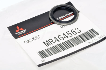 Mitsubishi OEM Engine Oil Cooler Line Seal for Evo 7/8/9/X (MR464563)