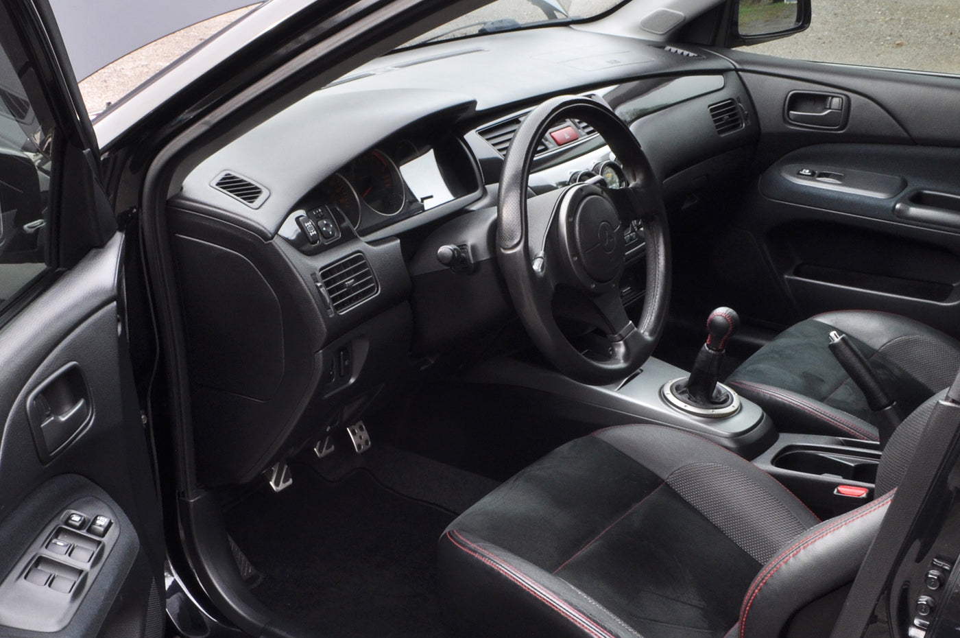 OEM Evo 9 Carbon Fiber Panels