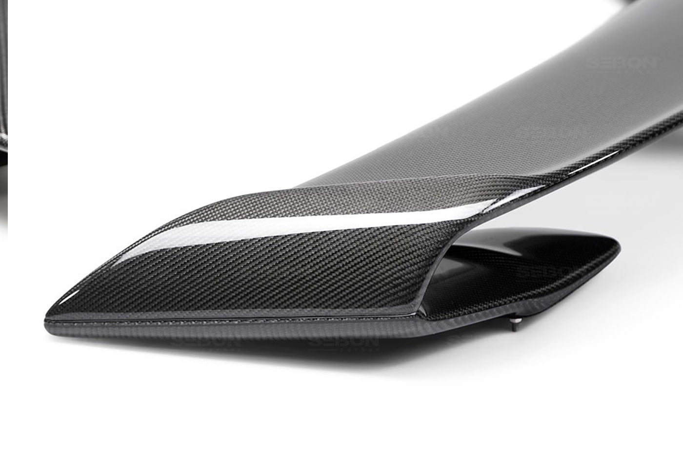 Seibon Carbon Fiber Spoiler OEM Style Gloss for R35 GTR (RS0910NSGTR-OE)