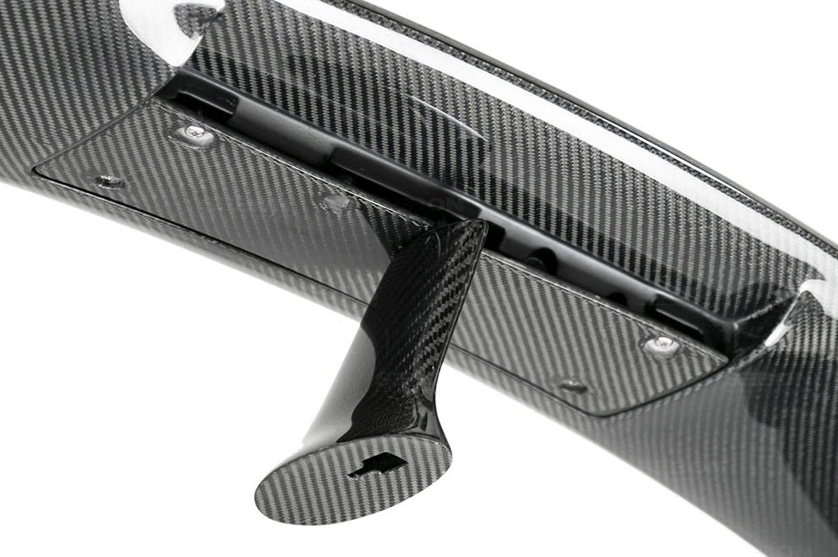 Seibon Carbon Fiber Spoiler VS Style Gloss for R35 GTR (RS0910NSGTR-VS)