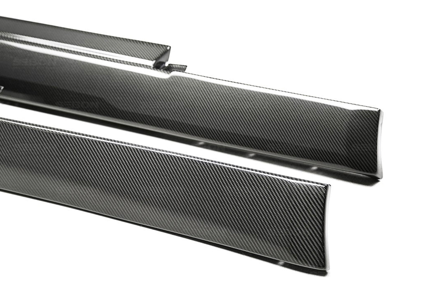 Seibon Carbon Fiber Side Skirts OEM Style for R35 GTR 2009-2016 (SS0910NSGTR-OE)