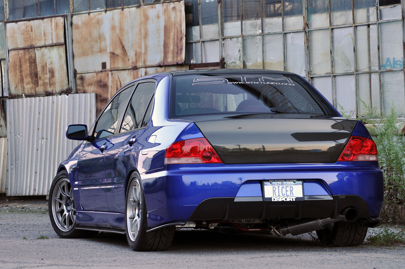 Seibon Carbon Fiber Trunk OEM Style for Evo 7/8/9 (TL0305MITEVO8)