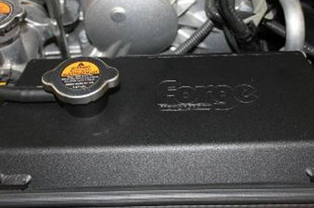 Forge Motorsport Alloy Header Tank for R35 Nissan GTR (FMHTR35) installed on GTR