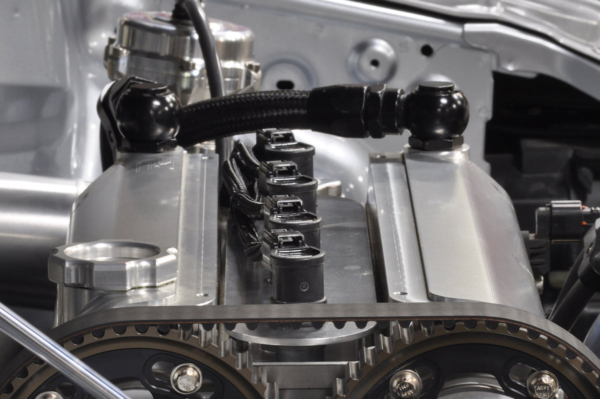 Fragola 3000 Series Race Banjo Hose End on Evo 8 Frontline Fab Billet Valve Cover