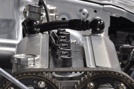 Fragola 3000 Series Race Banjo Hose End on Evo 8 Frontline Fab Billet Valve Cover