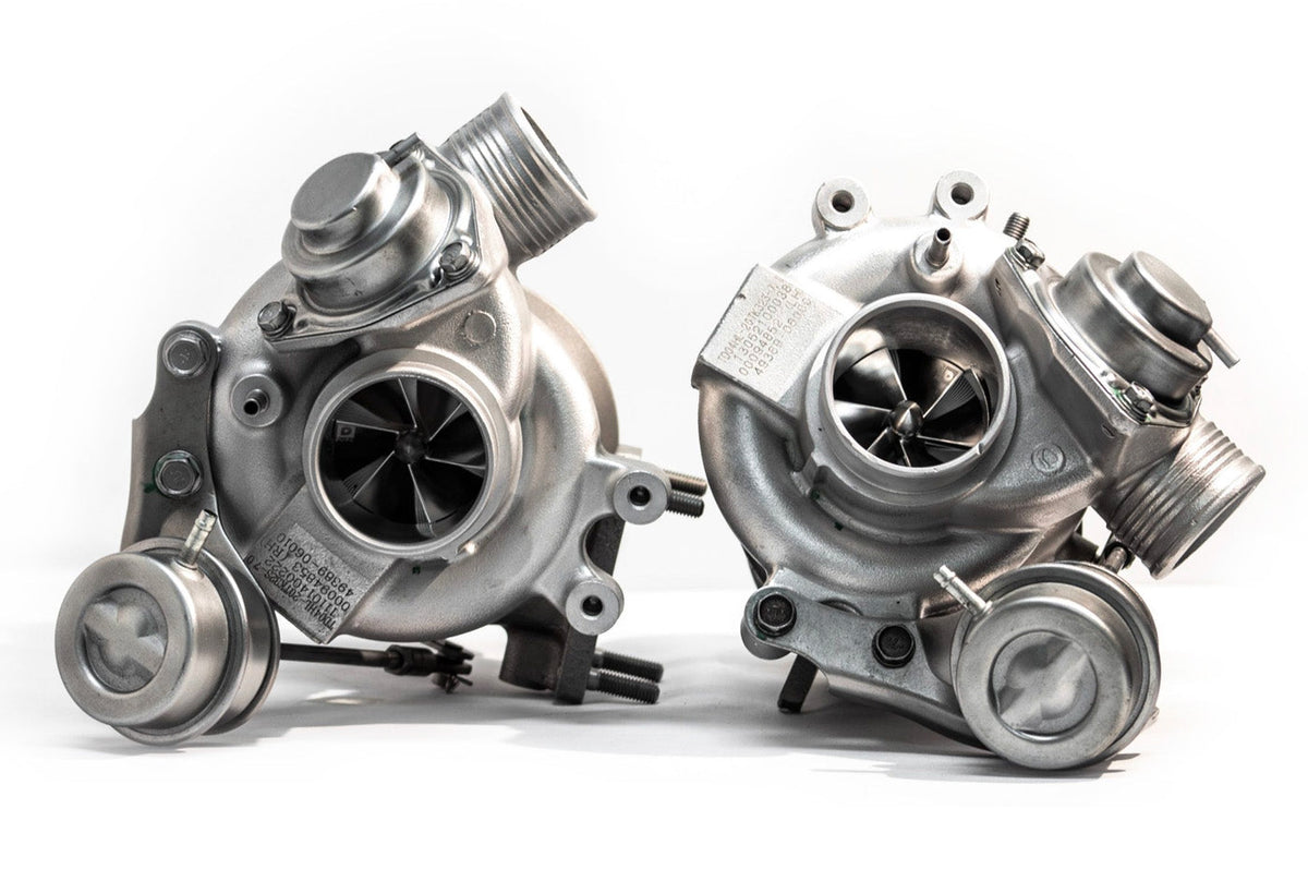 Pure Turbos PURE900 Turbochargers for 2016–2021 McLaren 570S, 2016–2021 McLaren 570GT, 2018–2021 McLaren 600LT, 2015–2017 McLaren 675LT (McLaren 3.8 L M838T E twin-turbo V8)