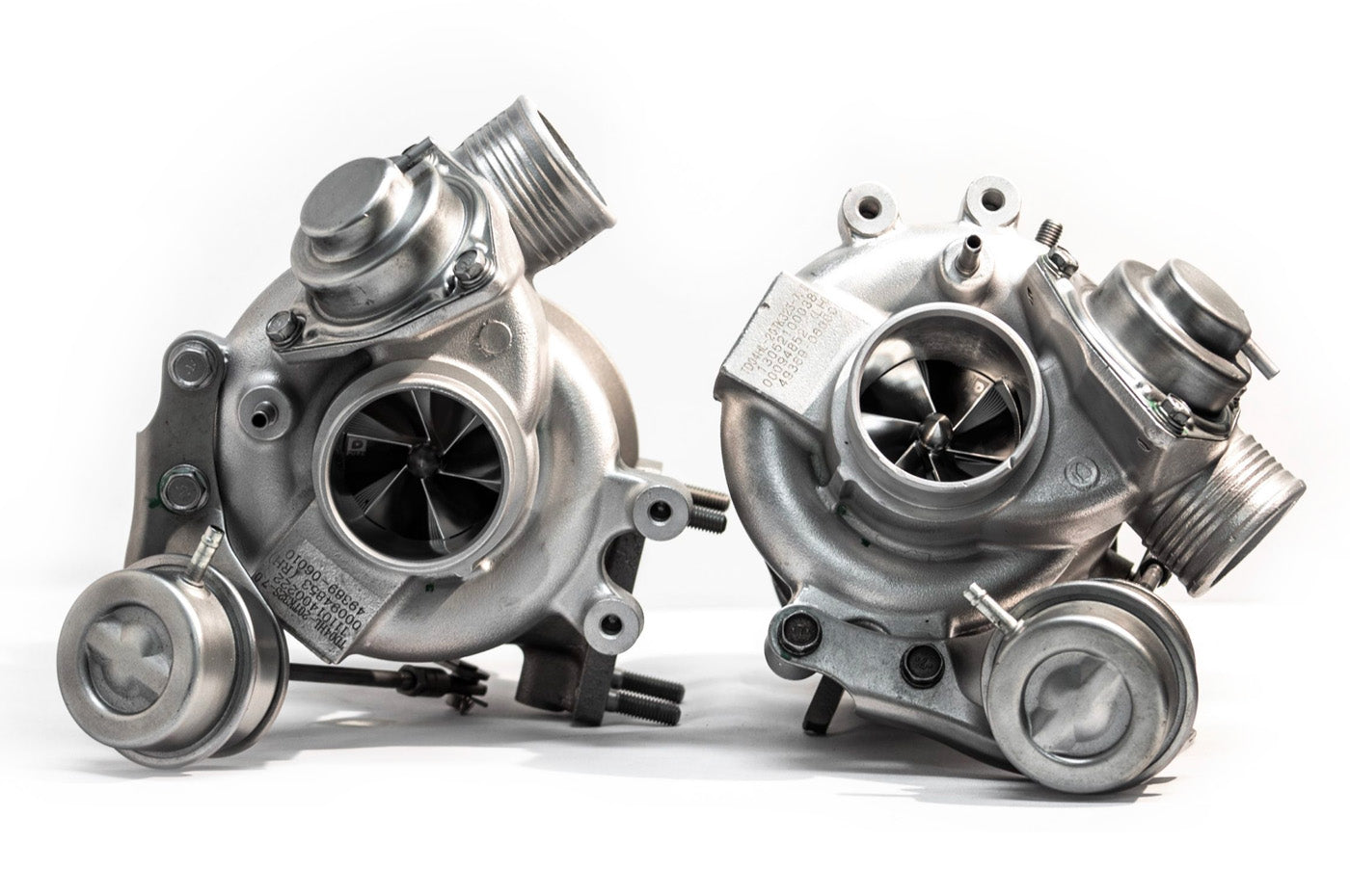Pure Turbos PURE900 Turbochargers for 2016–2021 McLaren 570S, 2016–2021 McLaren 570GT, 2018–2021 McLaren 600LT, 2015–2017 McLaren 675LT (McLaren 3.8 L M838T E twin-turbo V8)