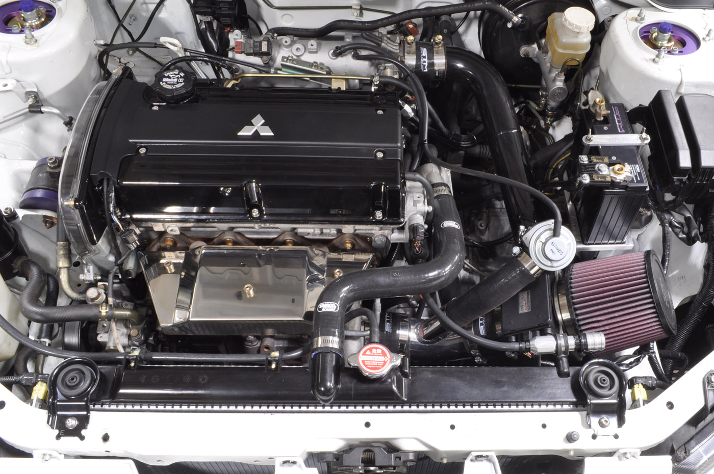 STM Evo 7/8/9 Aluminum 2.5 inch Upper Intercooler Pipe Kit Installed with Stock BOV