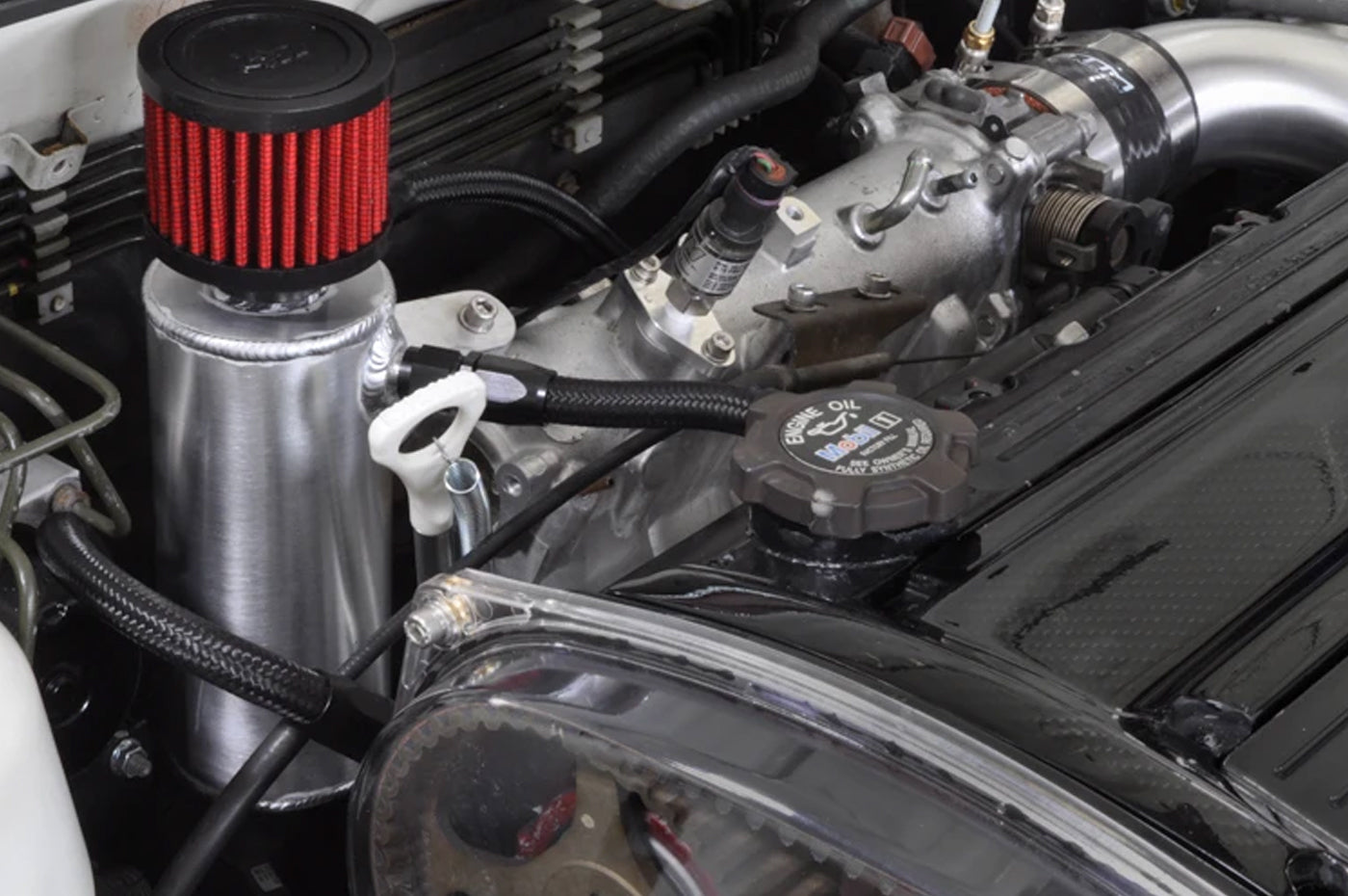 STM Evo 8/9 Standard Engine Oil Catch Can