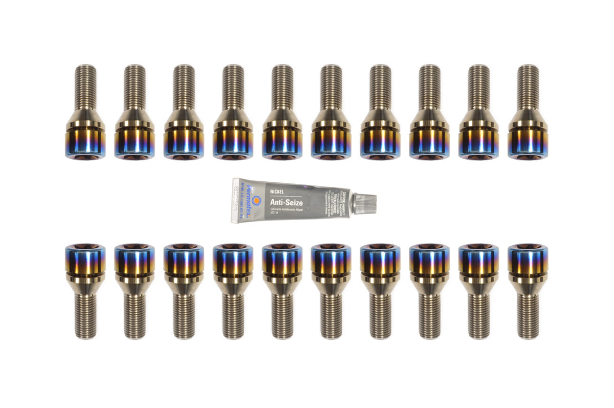 STM Titanium Lug Bolts for Lamborghini